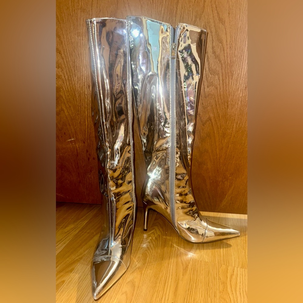 Metallic Knee-High Stiletto Boots - Silver